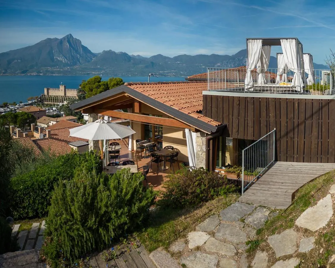Residence Ca Del Lago Torri Del Benaco Italy