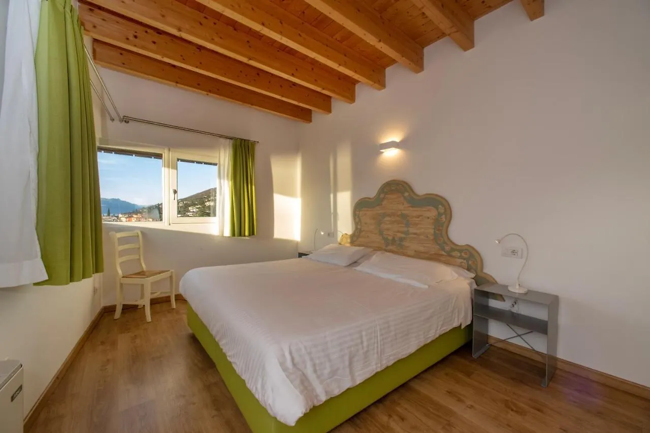 Residence Ca Del Lago Torri Del Benaco Hotel apartamentowy
