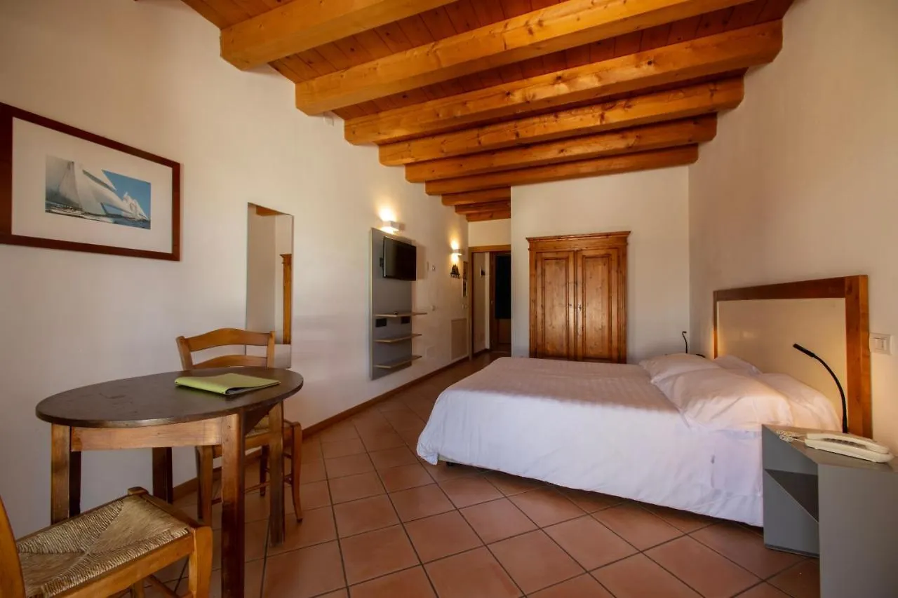 Hotel apartamentowy Residence Ca Del Lago Torri Del Benaco