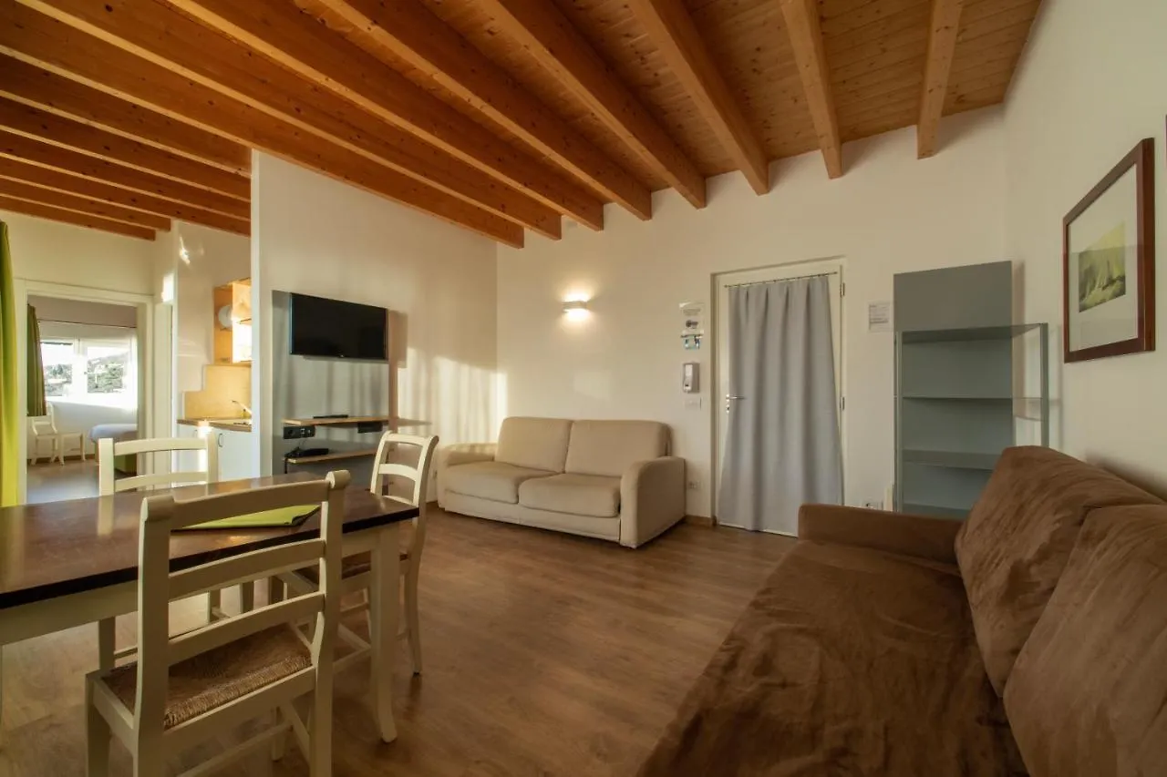 *** Aparthotel Residence Ca Del Lago Torri Del Benaco Italië
