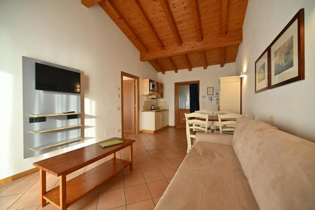 Residence Ca Del Lago Torri Del Benaco 3*,  Italy