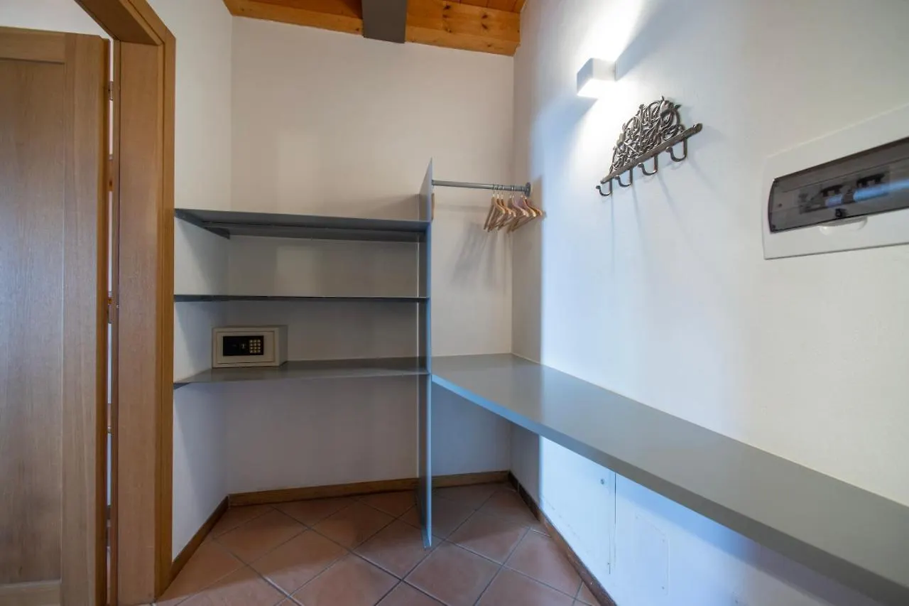 Residence Ca Del Lago Torri Del Benaco Hotel apartamentowy