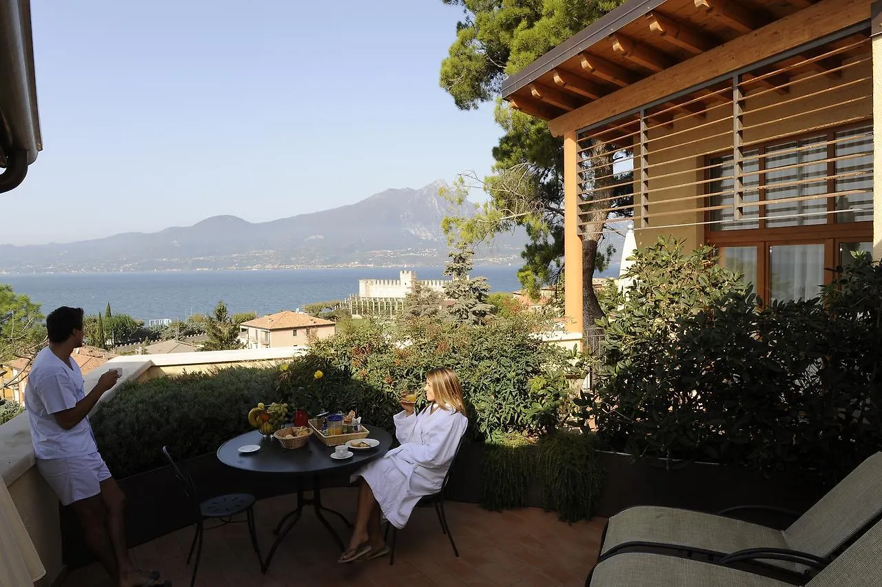 Residence Ca Del Lago Torri Del Benaco Aparthotel