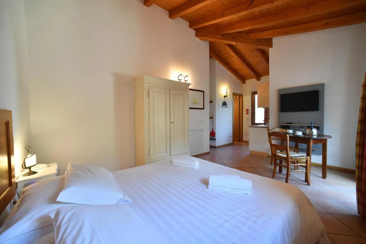 Residence Ca Del Lago Torri Del Benaco 3*,  Italy